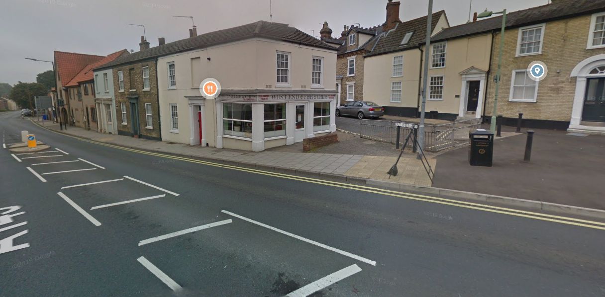 Cable tied across road in Bury St Edmunds causes damage to a taxi