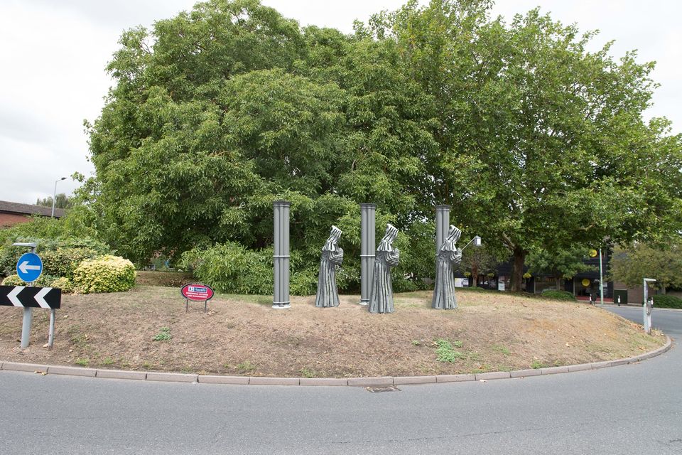 Bury in Bloom reveal plans for new roundabout Sculpture