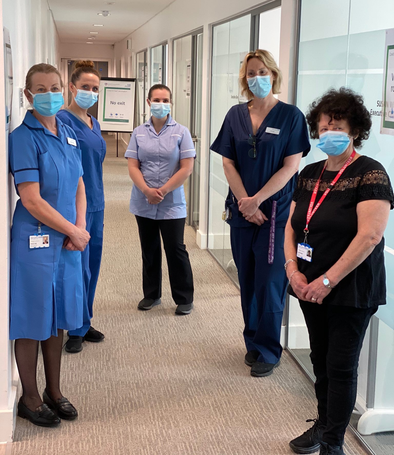 West Suffolk Hospital Covid-19 vaccination team given award by an envoy of the Queen – RWSfm 103.3 - Vimarsana News