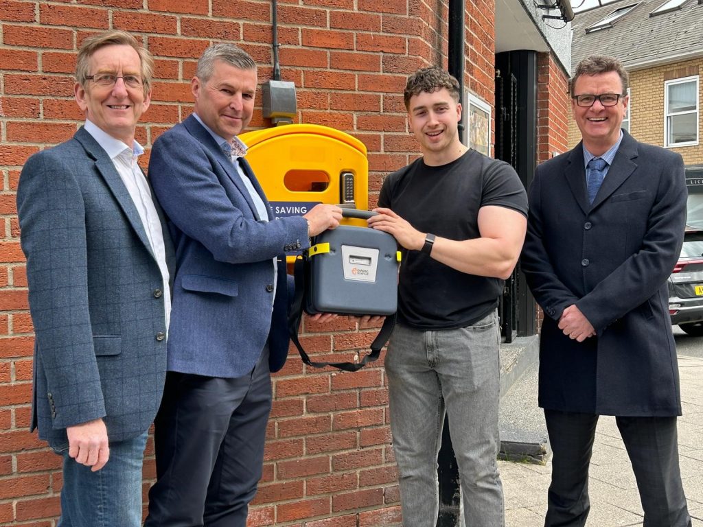 More lifesaving equipment installed in the town centre
